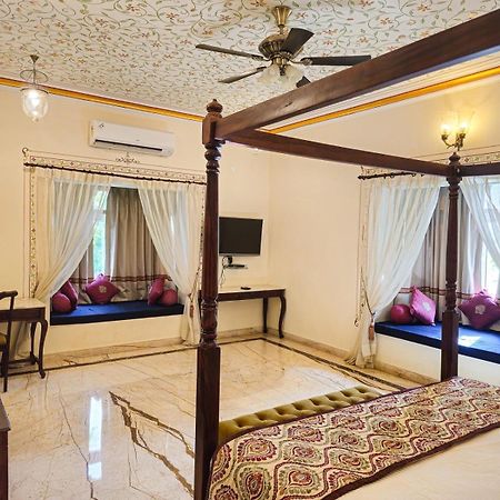 Hotel The Amargarh Udaipur Exterior foto