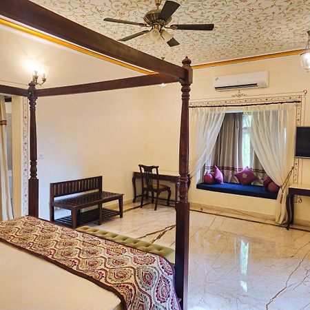 Hotel The Amargarh Udaipur Exterior foto